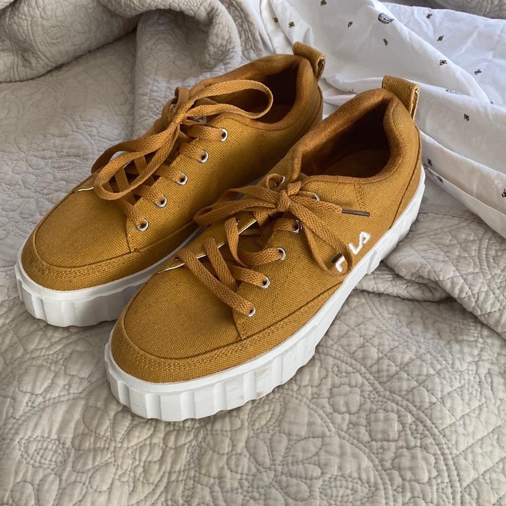 Fila sneakers size 8.5